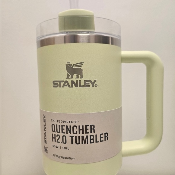 Stanley Quencher H2.0 40 oz Cup in Cream Color NWT LIMITED EDITION NIB - Picture 2 of 4